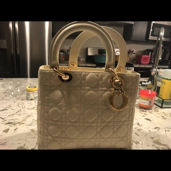 Authentic Dior - Picture 5 of 8